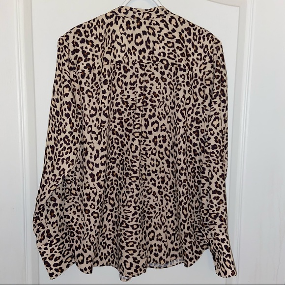 Leopard print Button-up with ties Blouse - Picture 7 of 10